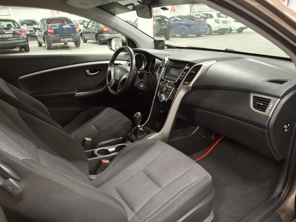 Hyundai i30 б/у, 2013, Механическая. Фото: #10