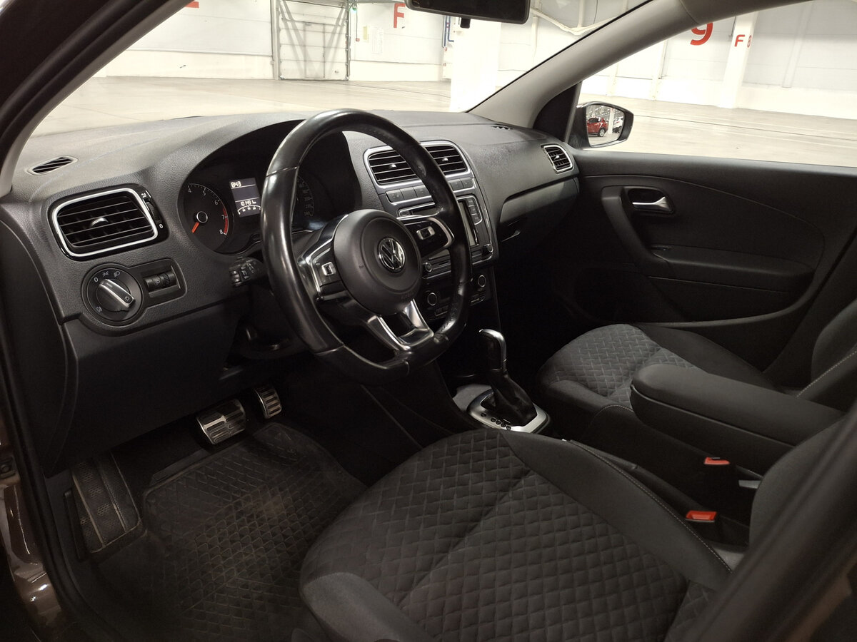 Volkswagen Polo б/у, 2018, Автоматическая. Фото: #15