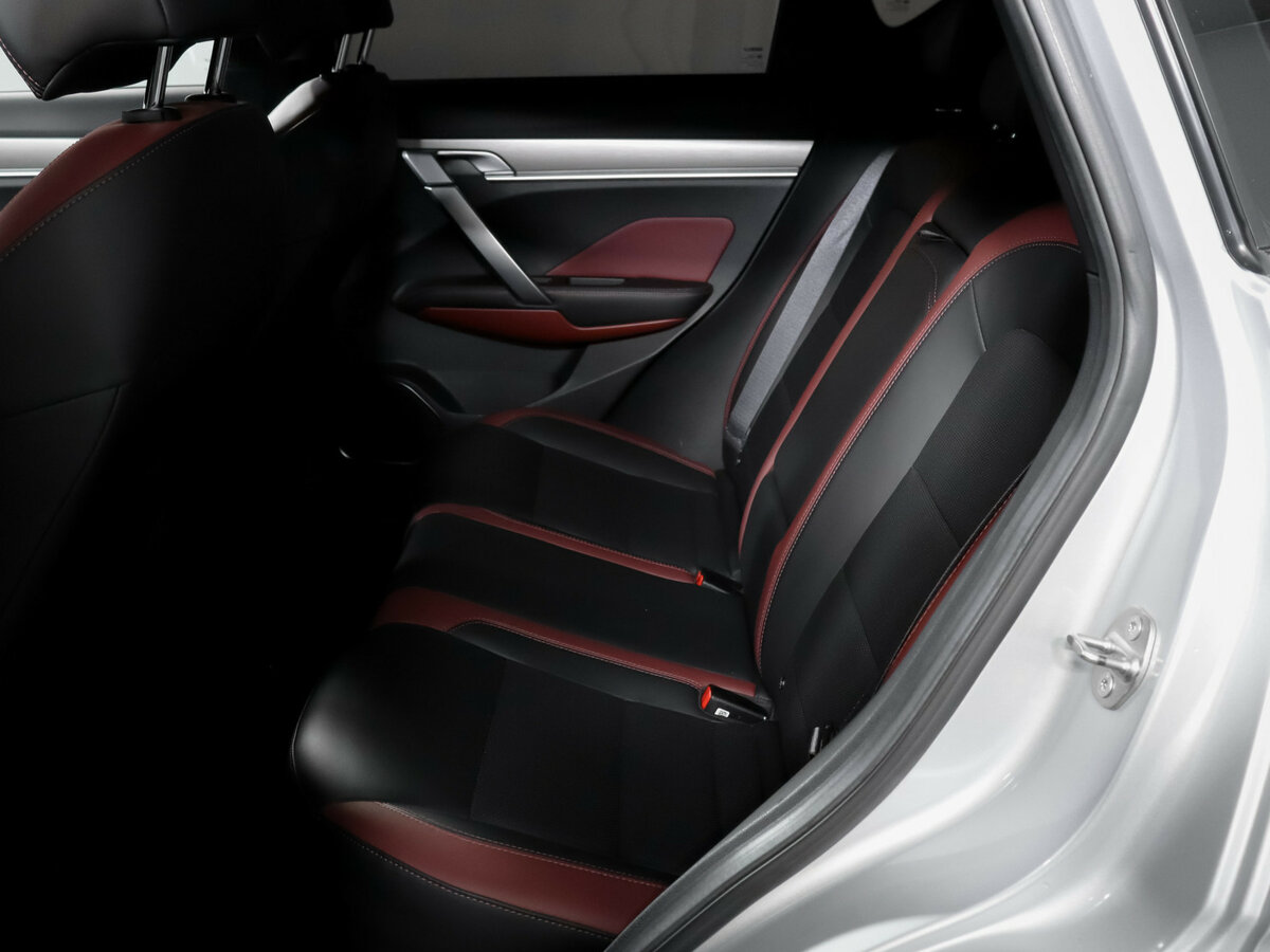 Geely Coolray б/у, 2021, Роботизированная. Фото: #9