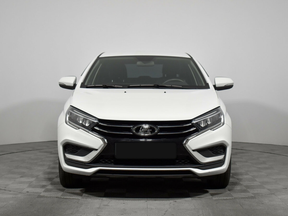 Лада (ВАЗ) Веста б/у, 2023, Механическая. Фото: #1