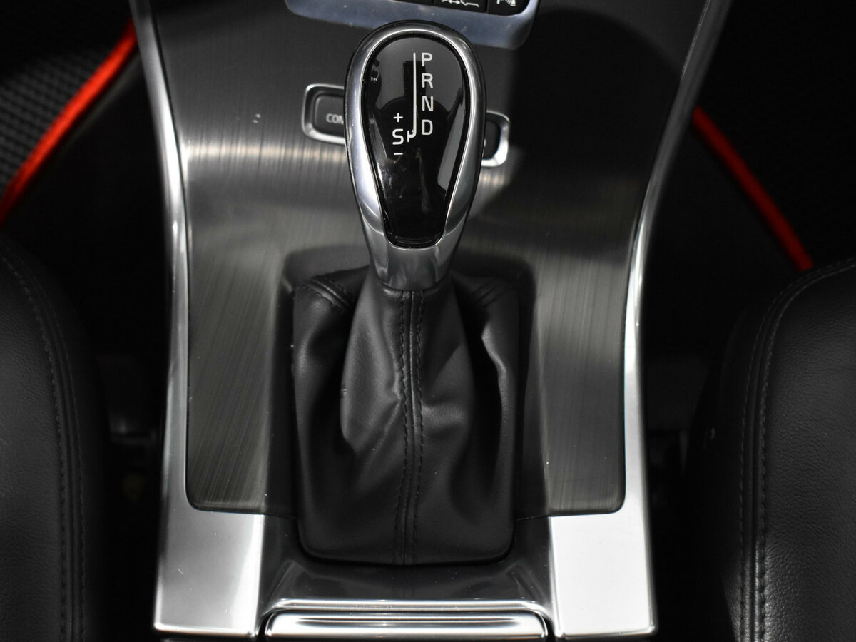 Volvo XC60 б/у, 2015, Автоматическая. Фото: #8