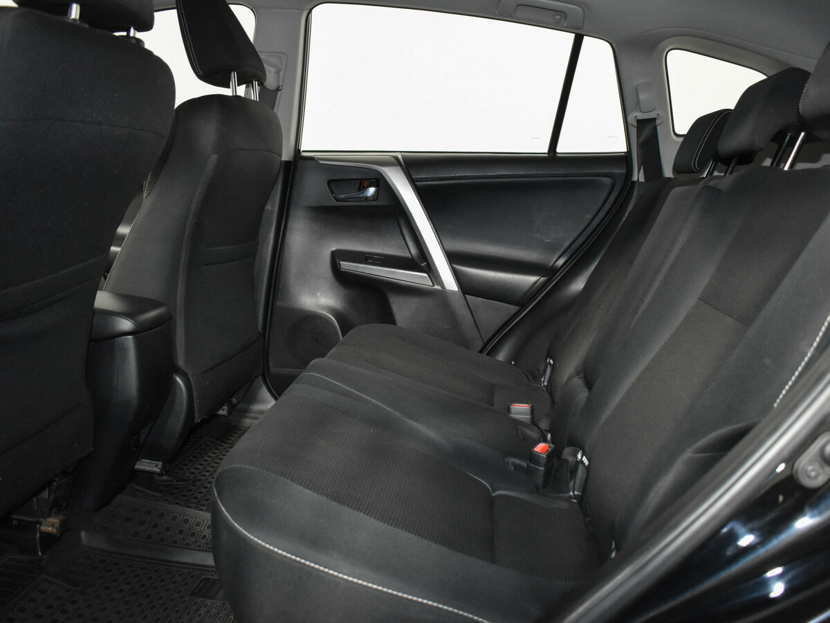 Тойота Рав4 б/у, 2018, Автоматическая. Фото: #10