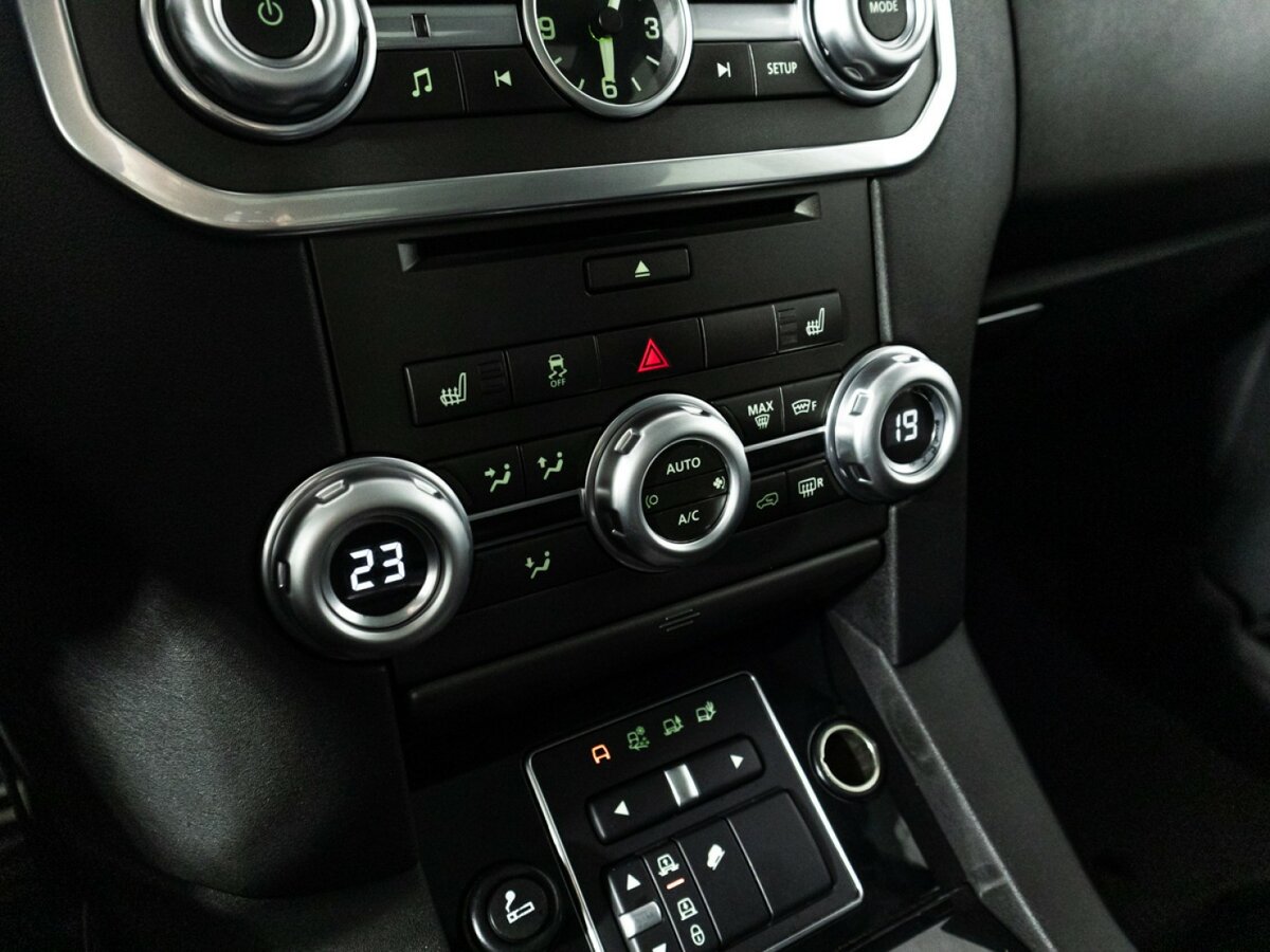Land Rover Discovery б/у, 2014, Автоматическая. Фото: #16