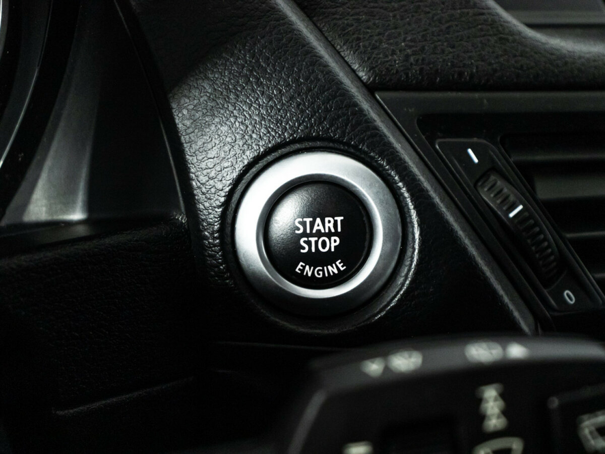 БМВ Икс1 б/у, 2014, Автоматическая. Фото: #15