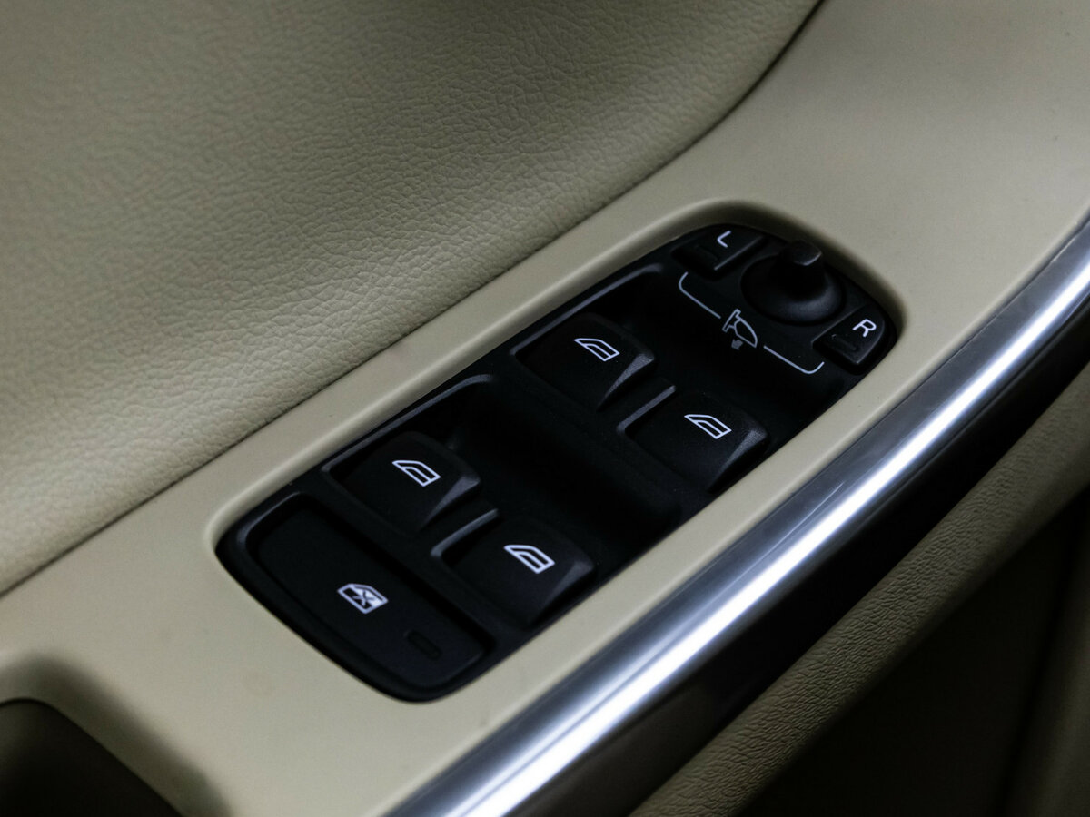 Volvo XC60 б/у, 2014, Автоматическая. Фото: #12