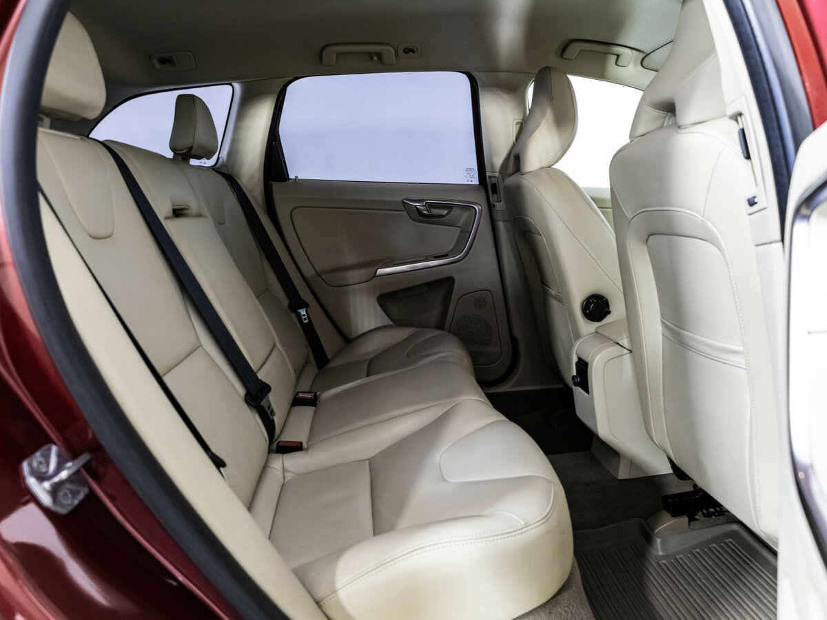 Volvo XC60 б/у, 2014, Автоматическая. Фото: #13