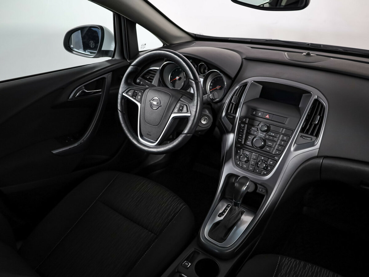 Опель Астра б/у, 2014, Автоматическая. Фото: #6