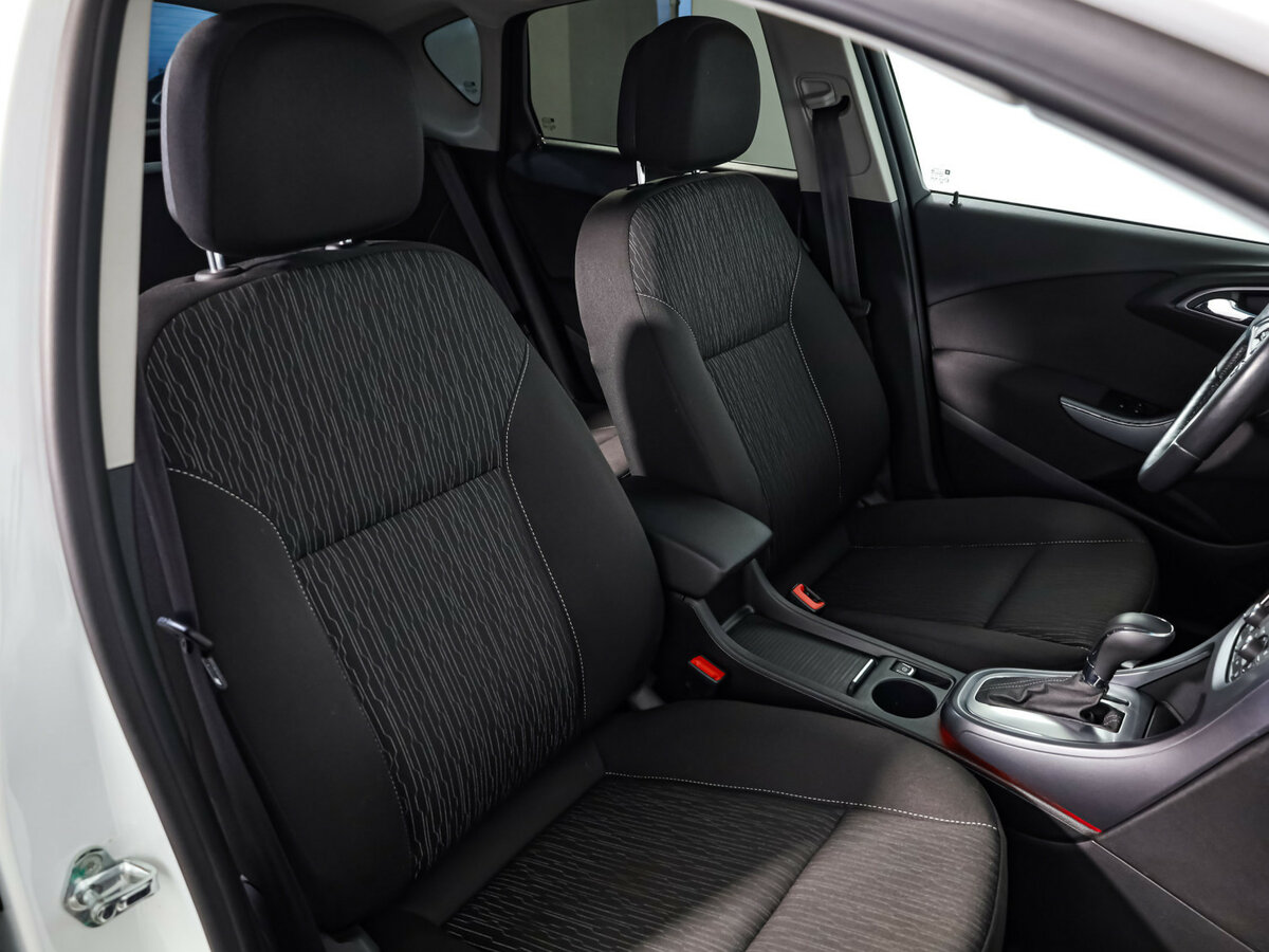 Опель Астра б/у, 2014, Автоматическая. Фото: #16