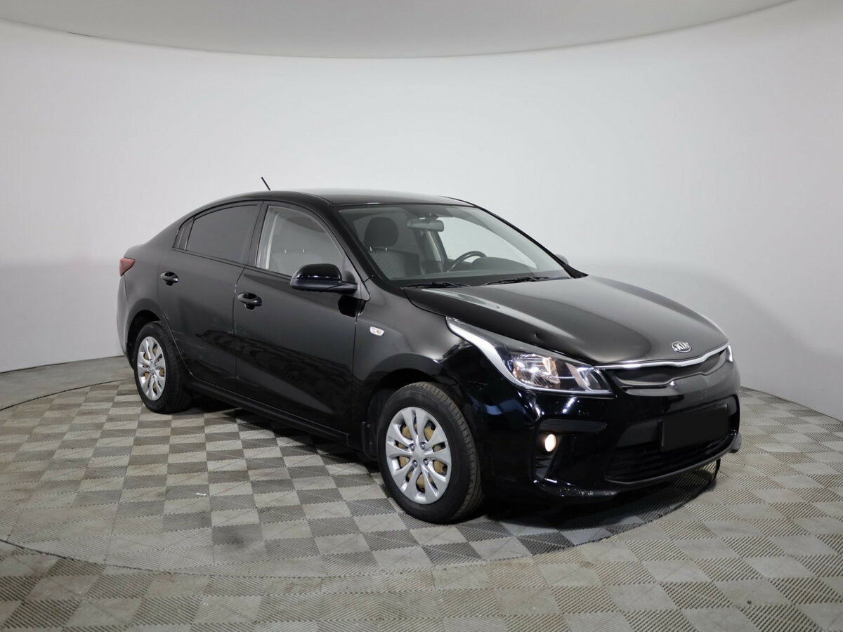 Kia Rio б/у, 2017, Автоматическая. Фото: #2