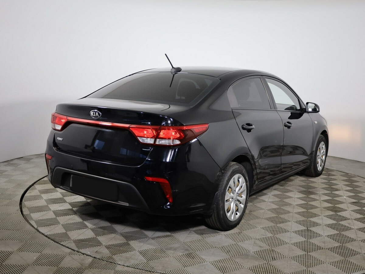 Kia Rio б/у, 2017, Автоматическая. Фото: #4