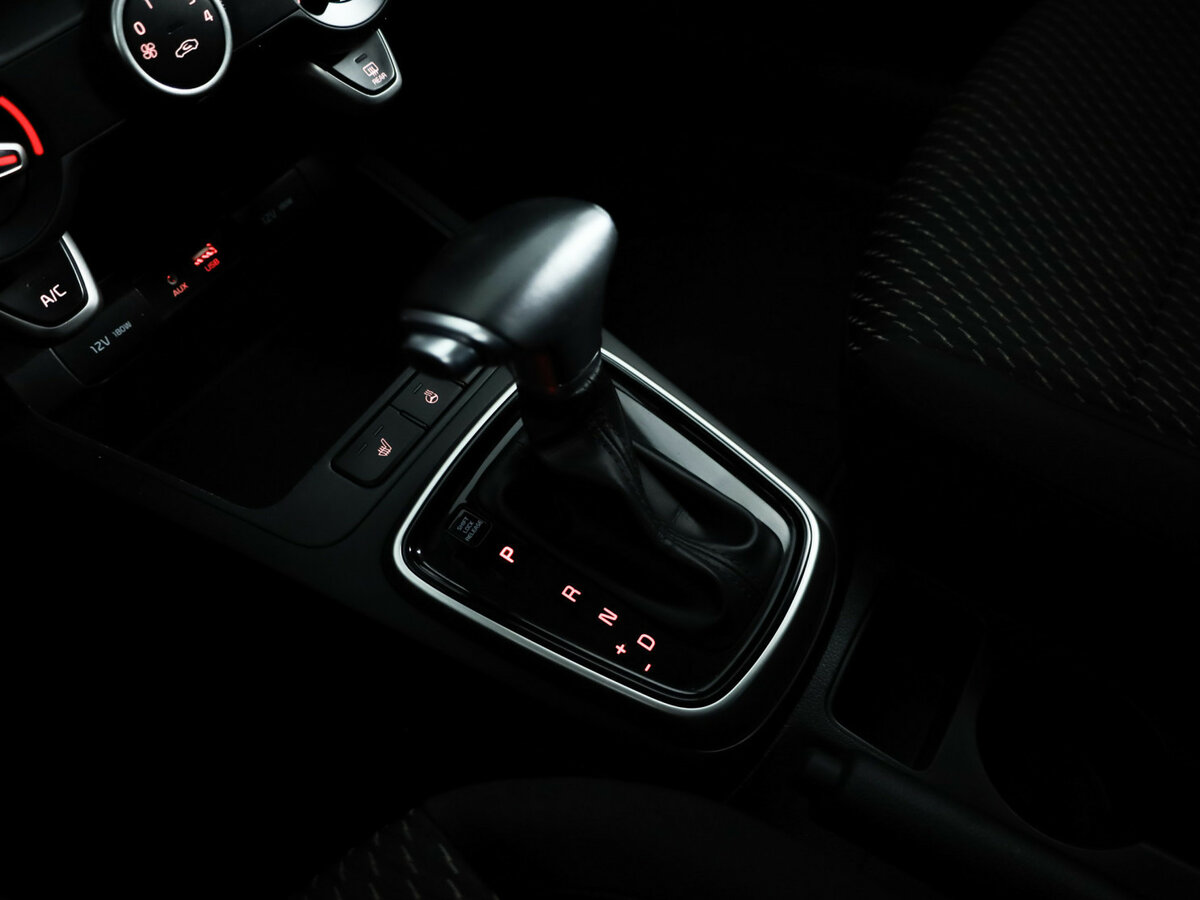 Kia Rio б/у, 2017, Автоматическая. Фото: #18