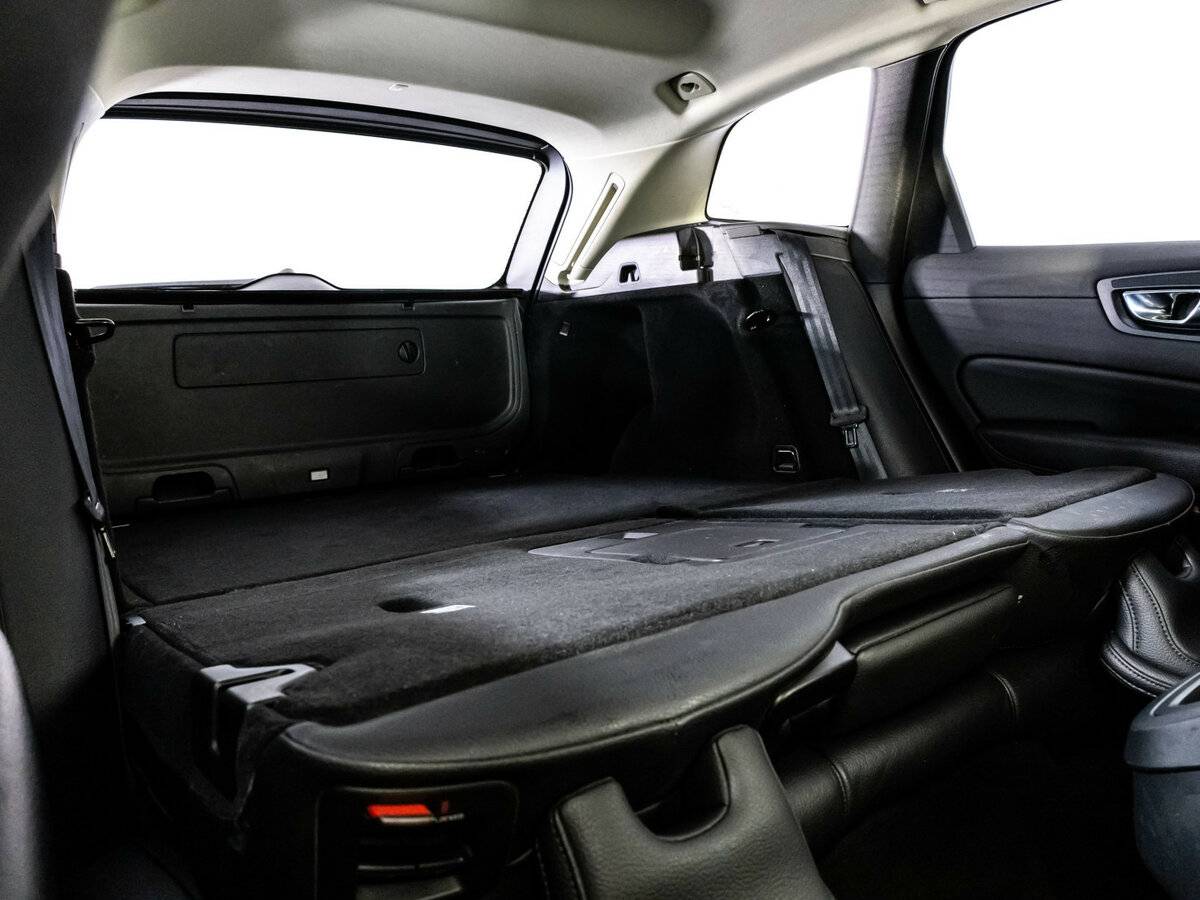 Volvo XC60 б/у, 2019, Автоматическая. Фото: #19