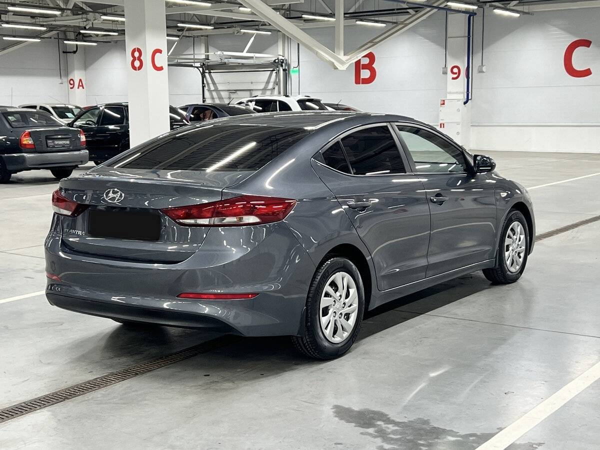 Hyundai Elantra б/у, 2016, Механическая. Фото: #4