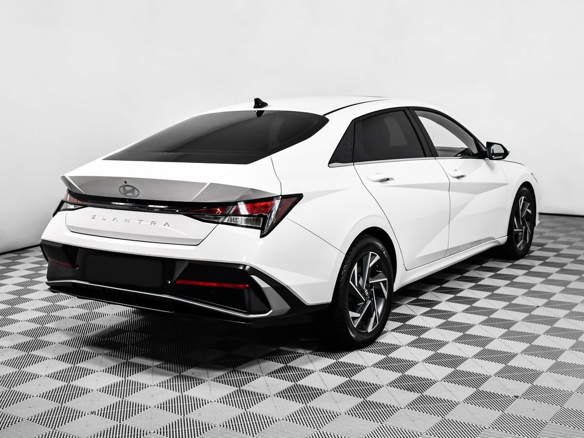 Хендай Елантра б/у, 2023, Вариатор. Фото: #4