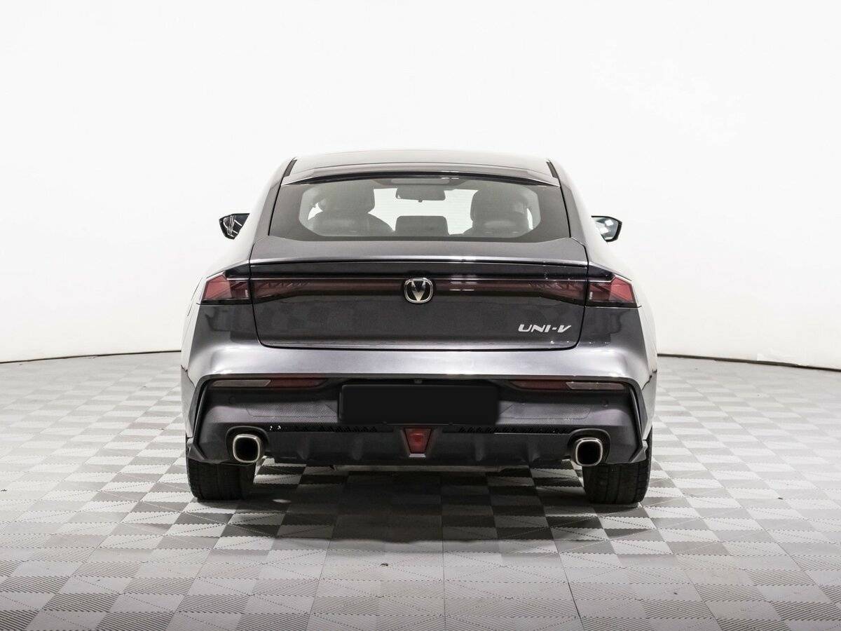 Changan UNI-V б/у, 2023, Роботизированная. Фото: #4