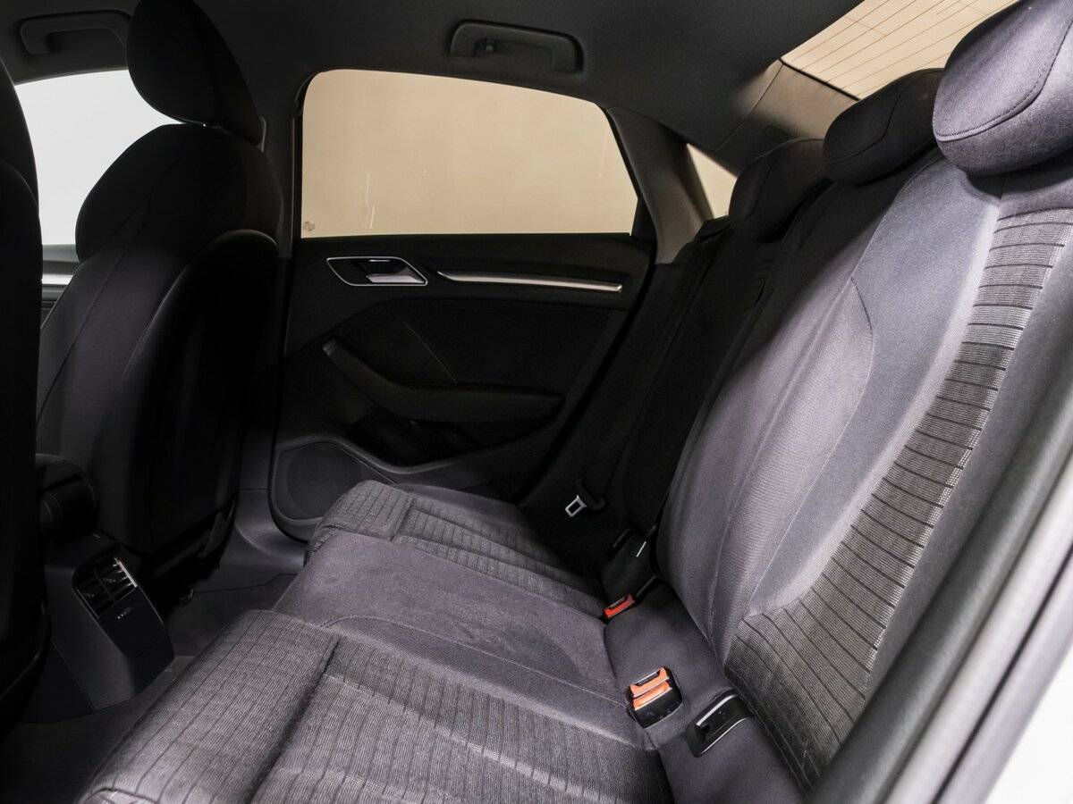 Audi A3 б/у, 2018, Роботизированная. Фото: #7