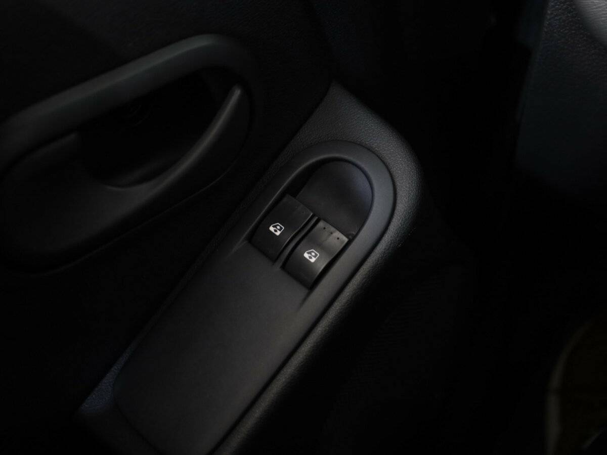 Renault Duster б/у, 2014, Механическая. Фото: #22