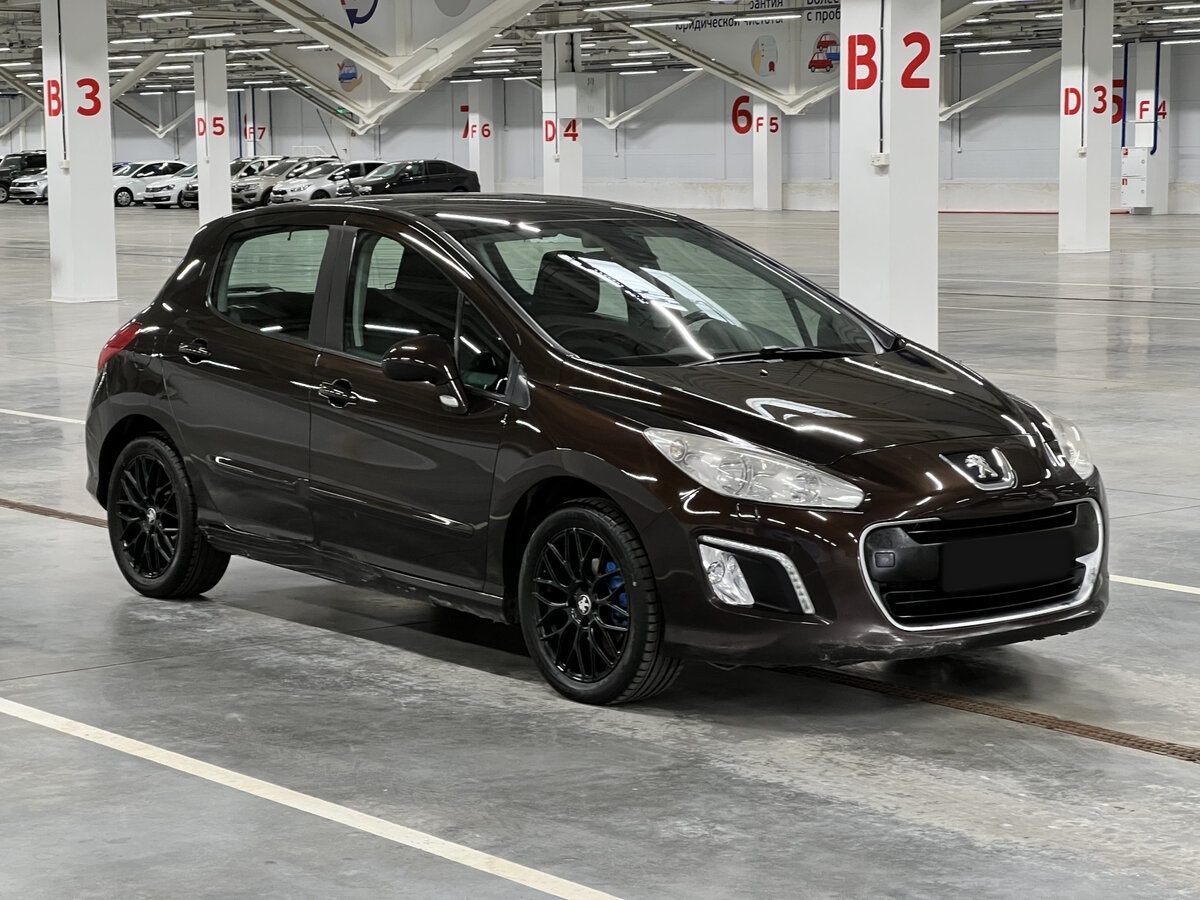 Peugeot 308 б/у, 2012, Механическая. Фото: #2