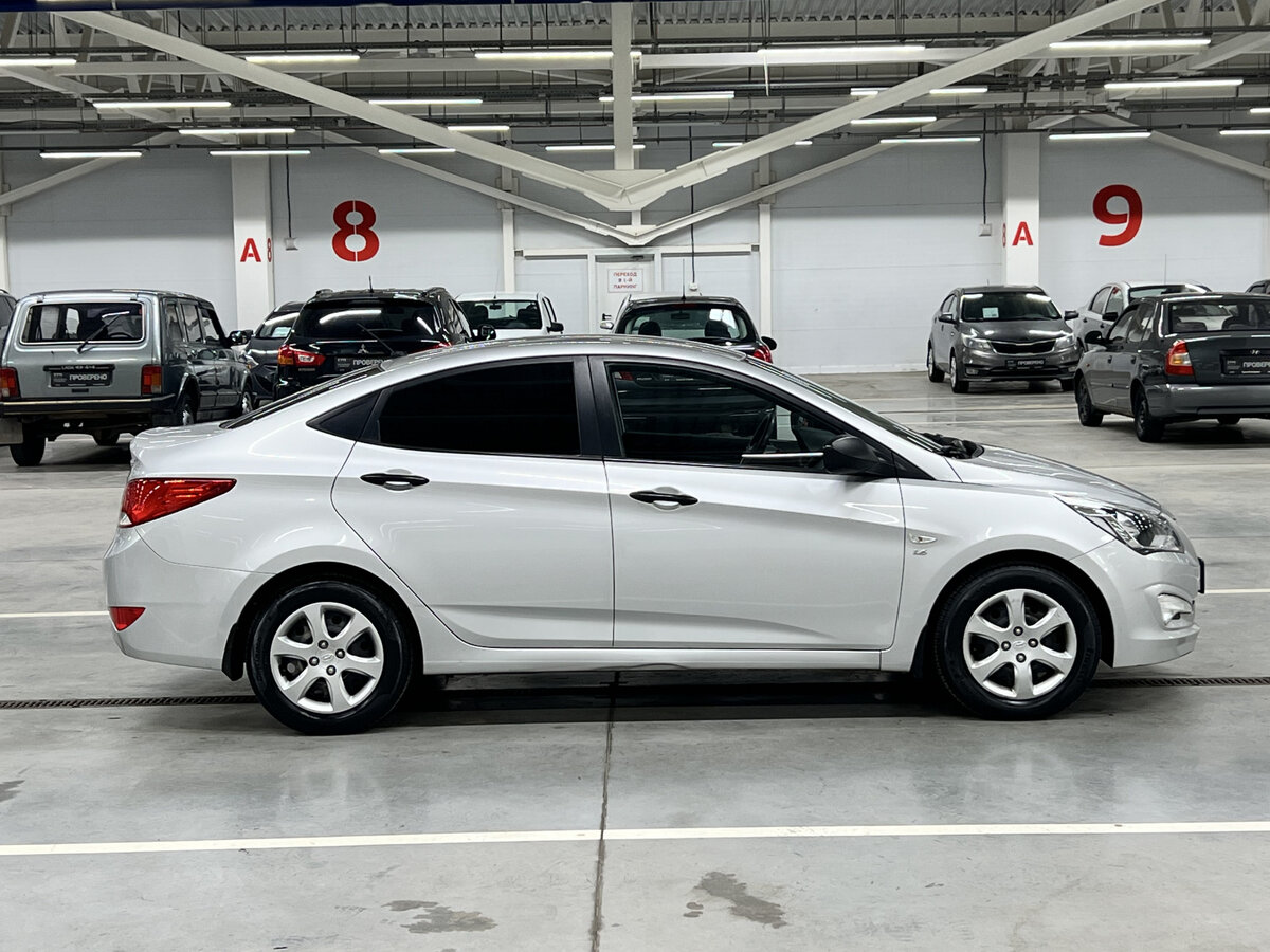 Hyundai Solaris б/у, 2015, Механическая. Фото: #3