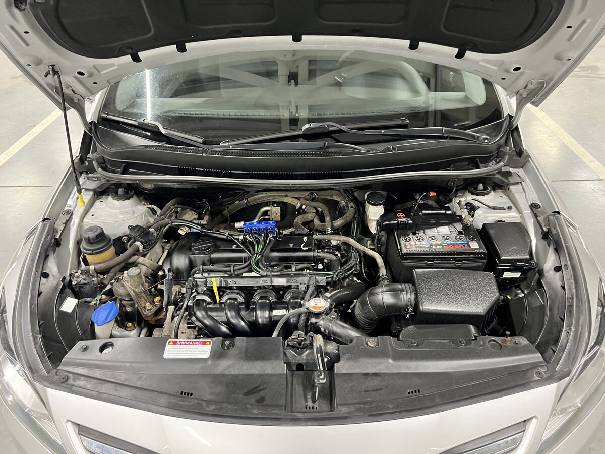 Hyundai Solaris б/у, 2015, Механическая. Фото: #8