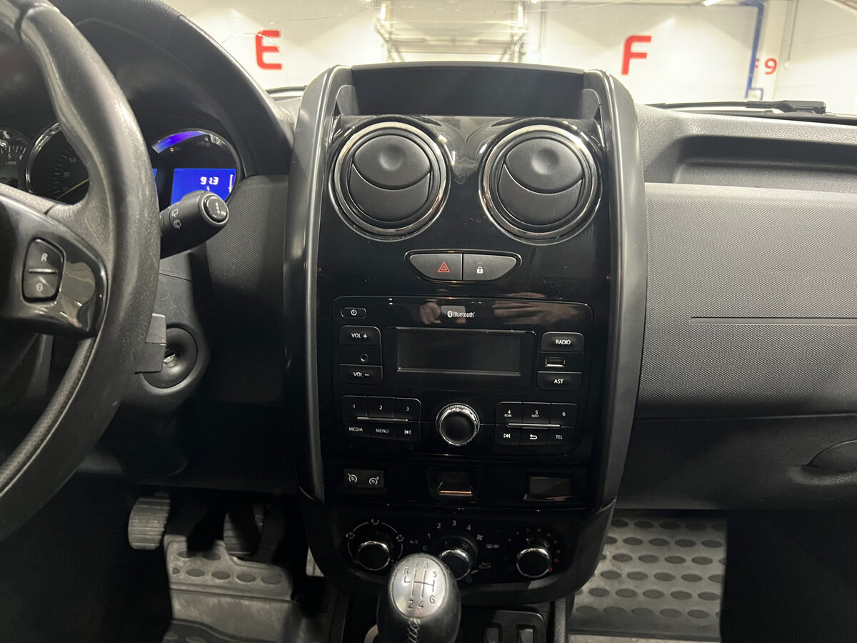 Renault Duster б/у, 2017, Механическая. Фото: #14