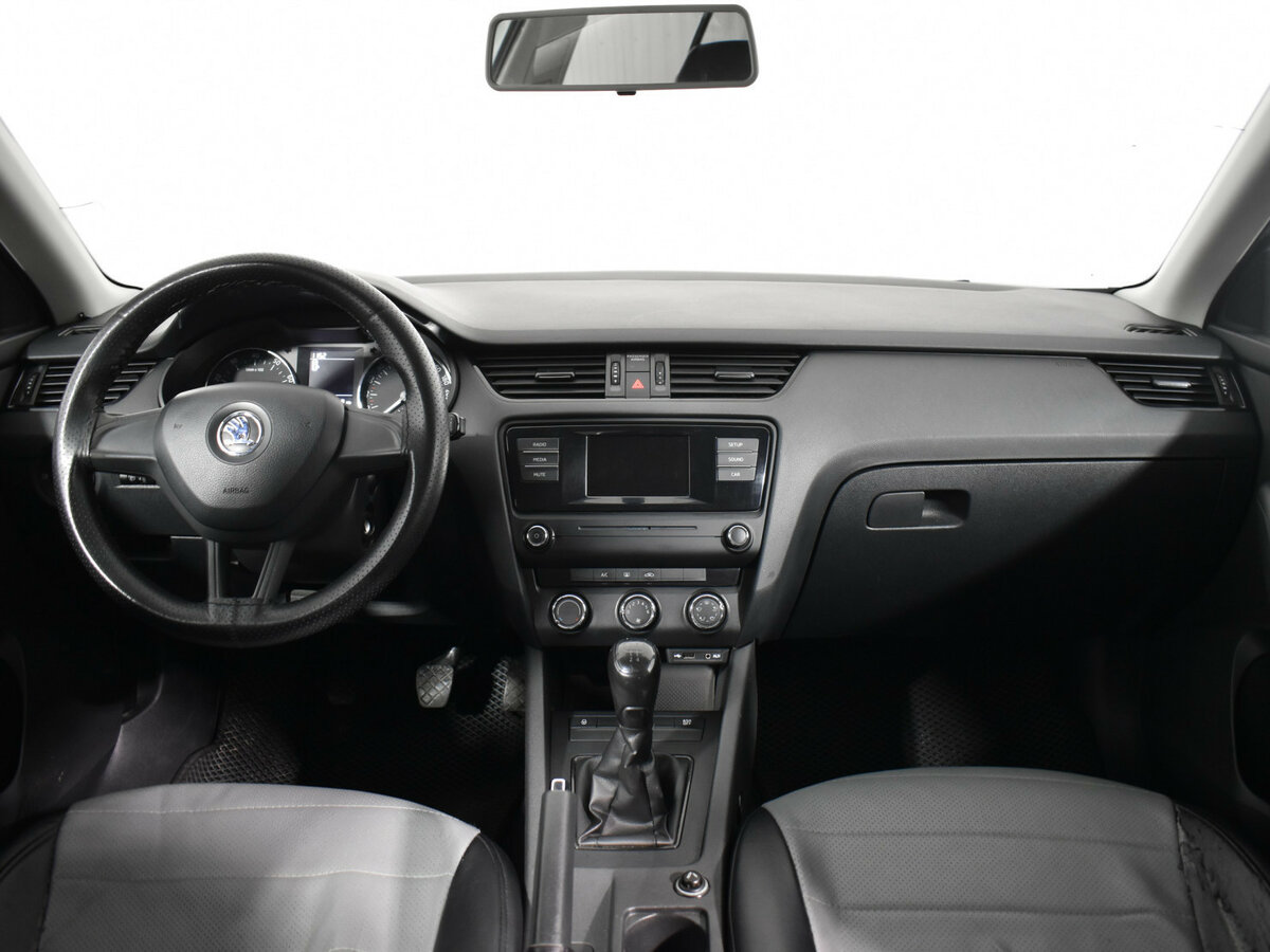 Шкода Октавия б/у, 2015, Механическая. Фото: #9