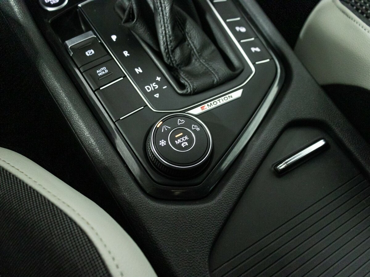 Фольксваген Тигуан б/у, 2019, Роботизированная. Фото: #15