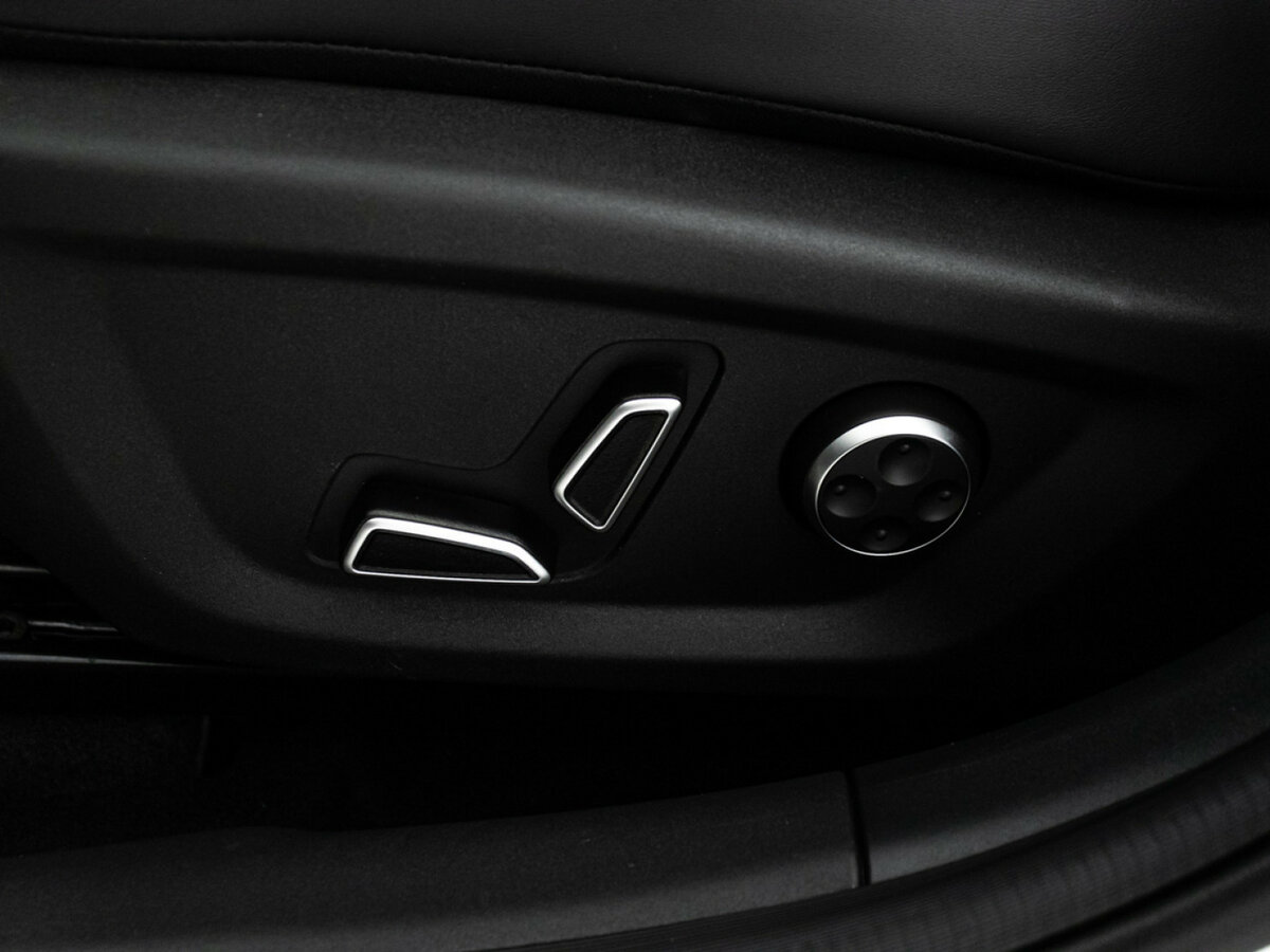 Changan UNI-V б/у, 2023, Роботизированная. Фото: #15