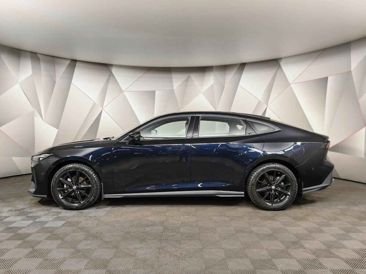 Changan UNI-V б/у, 2023, Роботизированная. Фото: #4