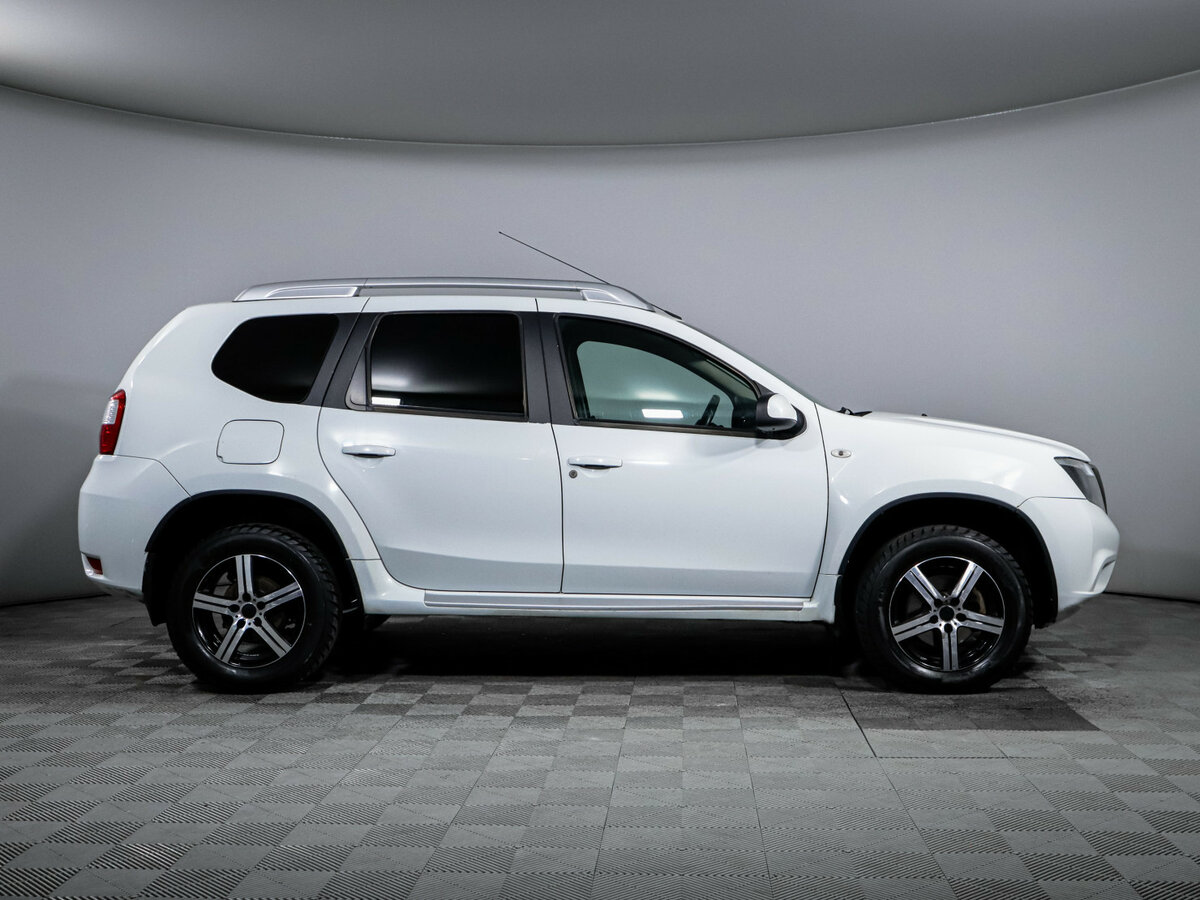 Nissan Terrano б/у, 2017, Автоматическая. Фото: #3