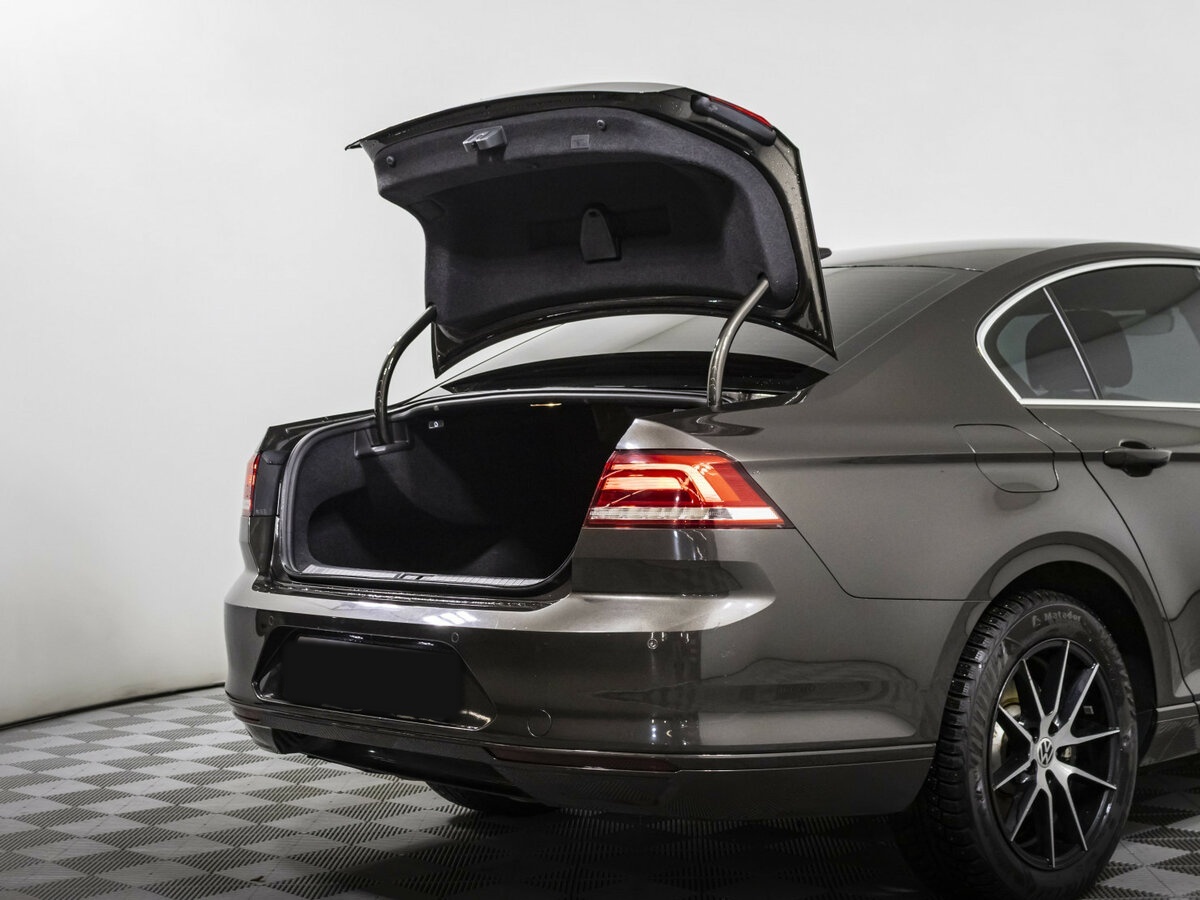 Фольксваген Пассат б/у, 2017, Роботизированная. Фото: #13