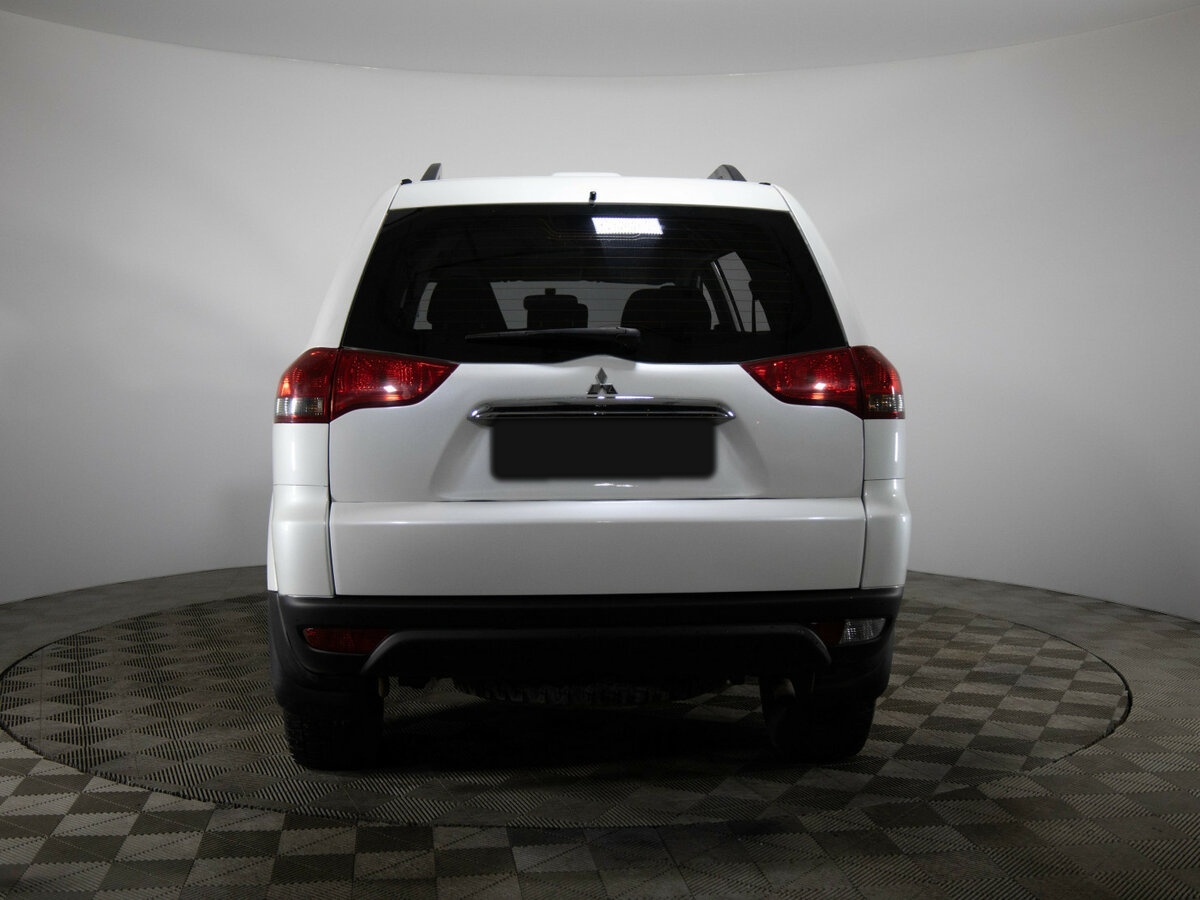Mitsubishi Pajero Sport б/у, 2014, Механическая. Фото: #5