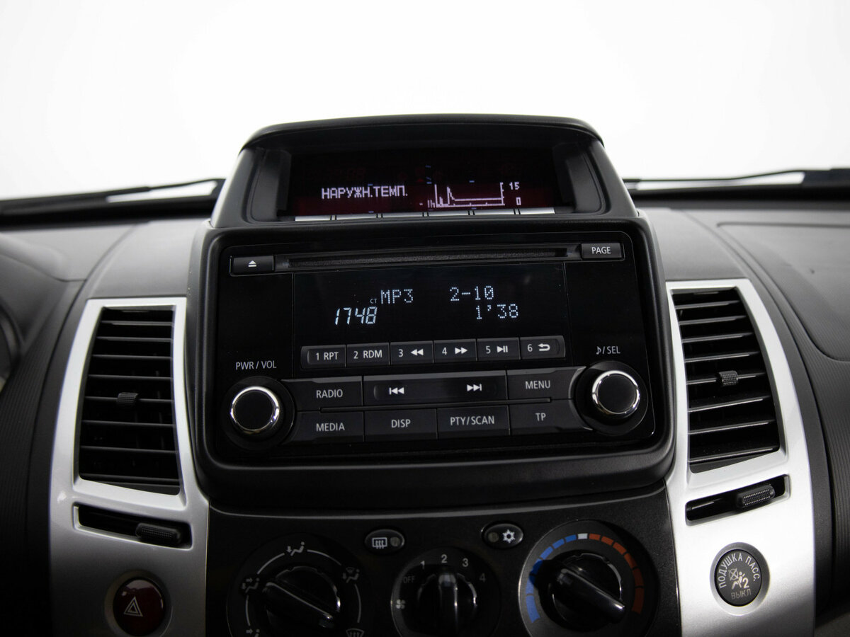 Mitsubishi Pajero Sport б/у, 2014, Механическая. Фото: #13