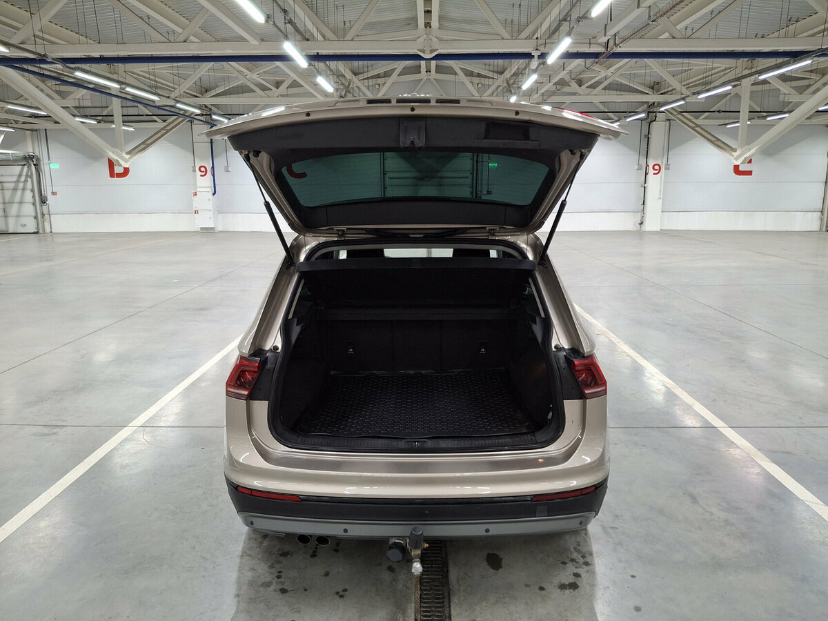 Volkswagen Tiguan б/у, 2017, Роботизированная. Фото: #9