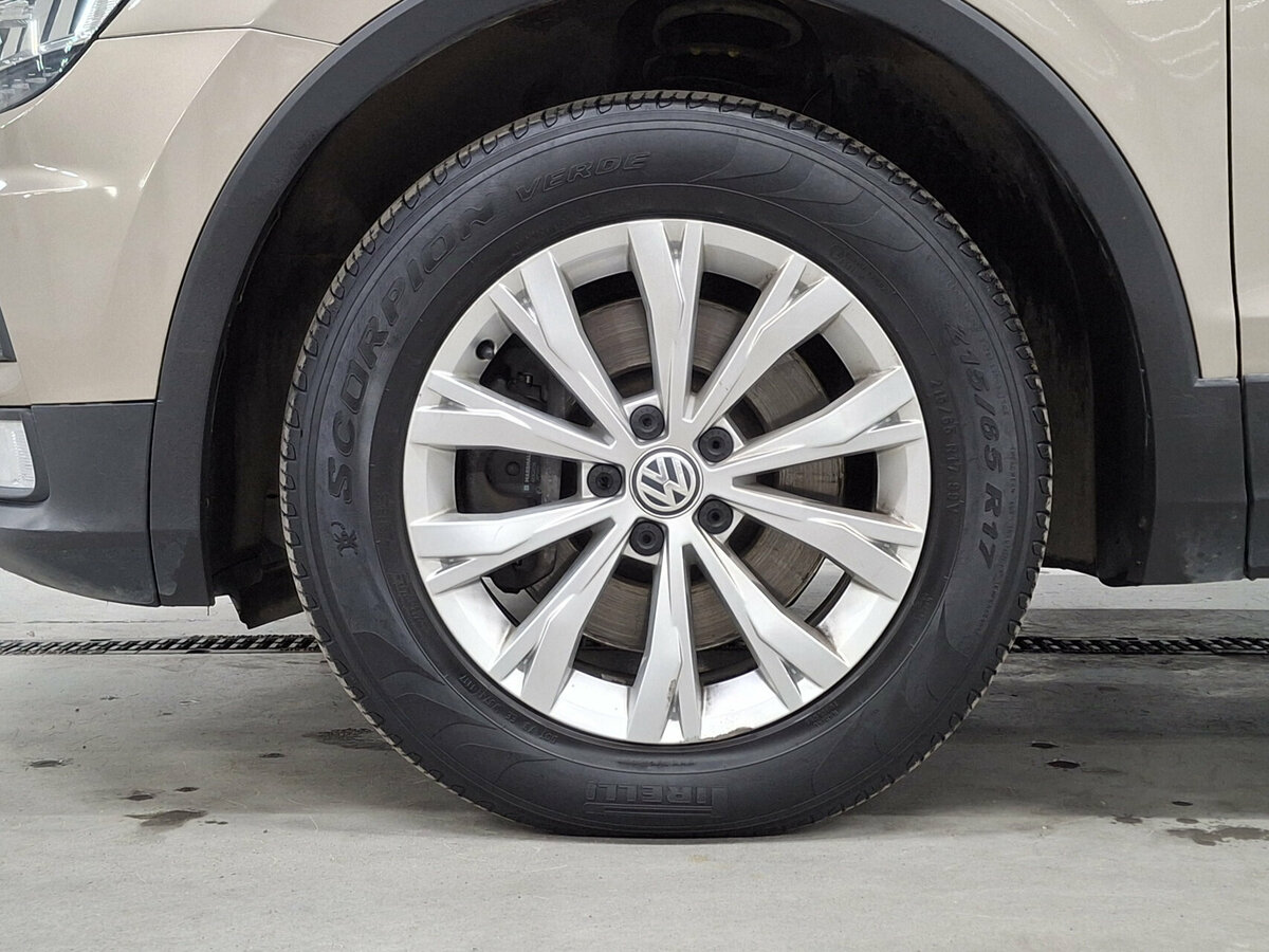 Volkswagen Tiguan б/у, 2017, Роботизированная. Фото: #17