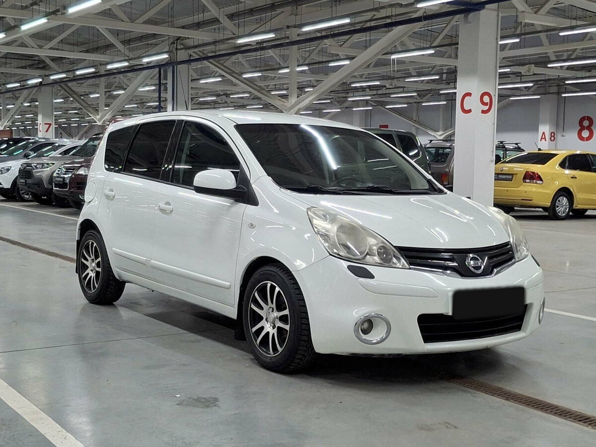 Nissan Note б/у, 2012, Механическая. Фото: #2