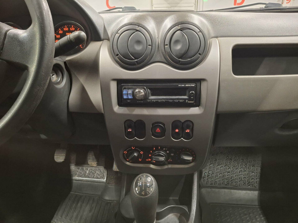 Renault Sandero б/у, 2014, Механическая. Фото: #14