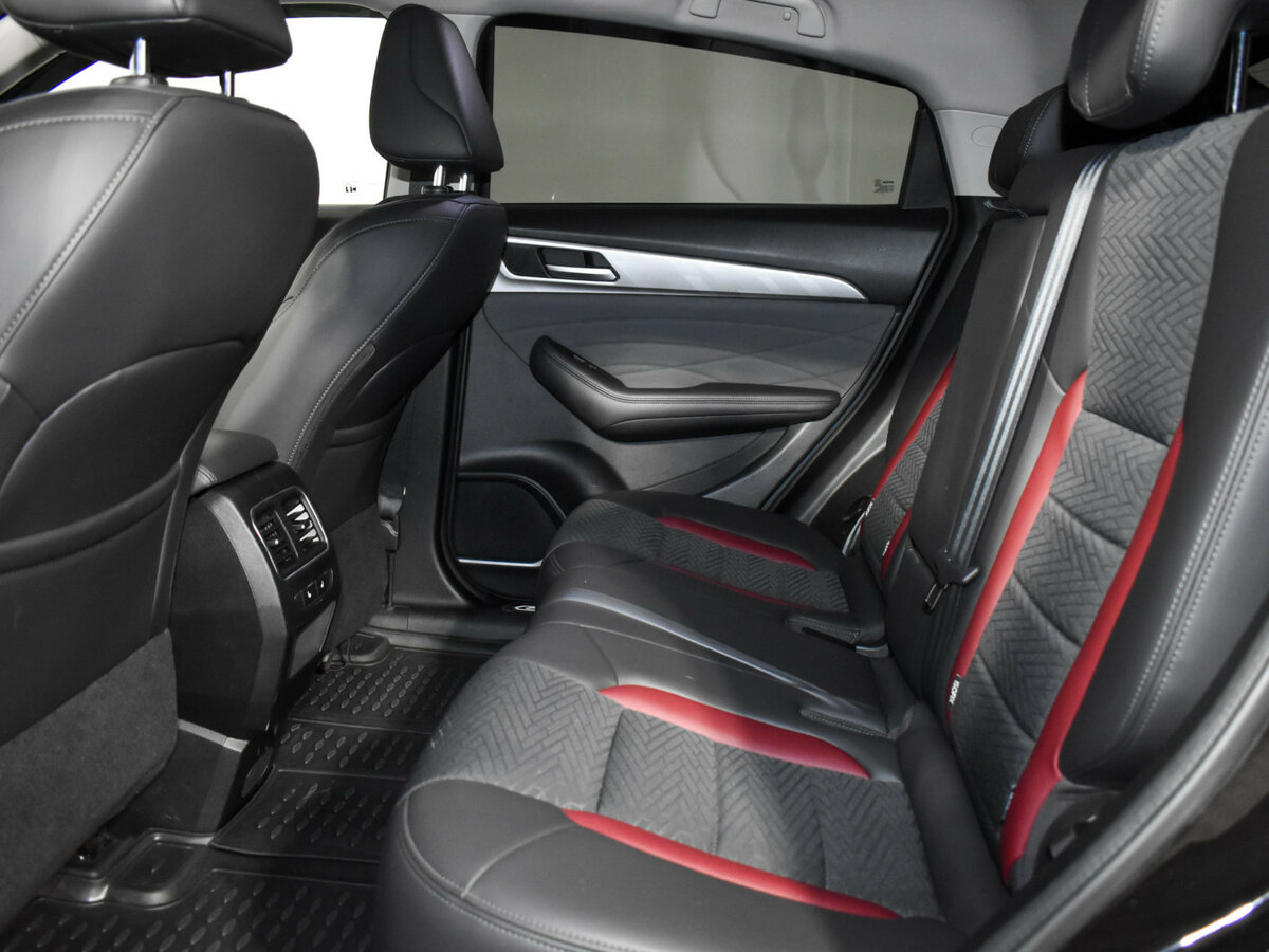 Хавал Ф7-икс б/у, 2023, Роботизированная. Фото: #12