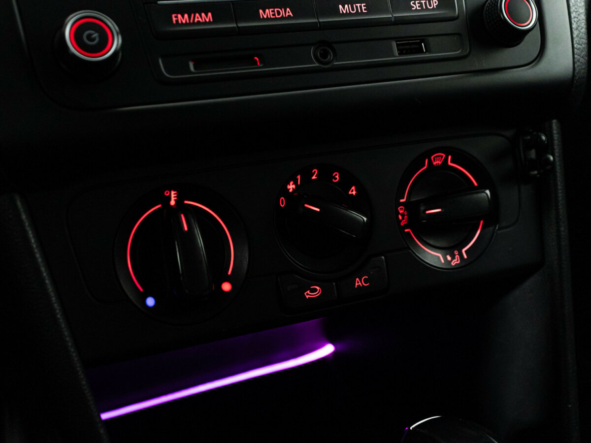 Фольксваген Поло б/у, 2013, Автоматическая. Фото: #14