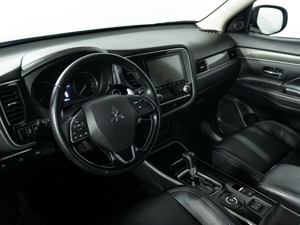 Mitsubishi Outlander б/у, 2020, Вариатор. Фото: #8