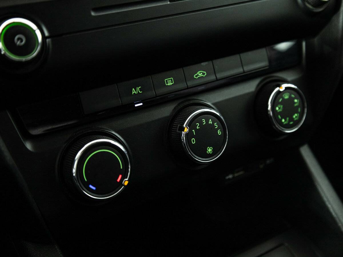 Skoda Octavia б/у, 2014, Механическая. Фото: #12