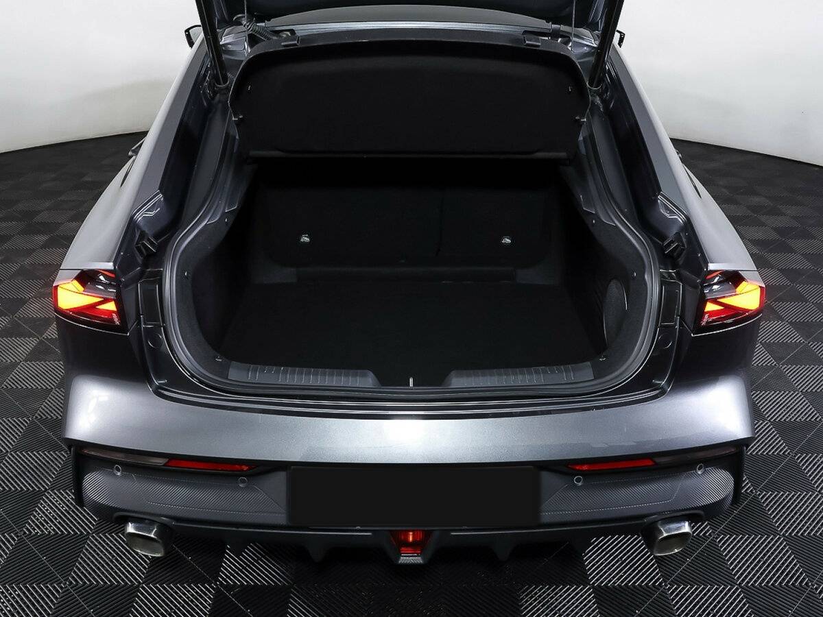 Changan UNI-V б/у, 2023, Роботизированная. Фото: #9