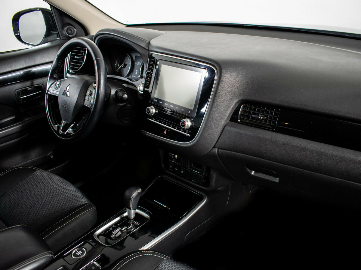 Mitsubishi Outlander б/у, 2022, Вариатор. Фото: #10