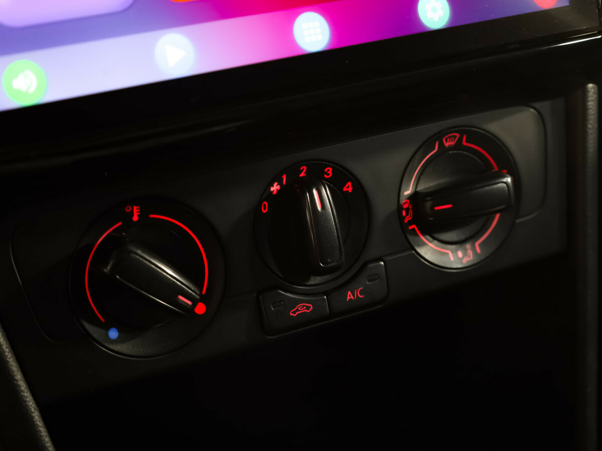 Фольксваген Поло б/у, 2018, Механическая. Фото: #12