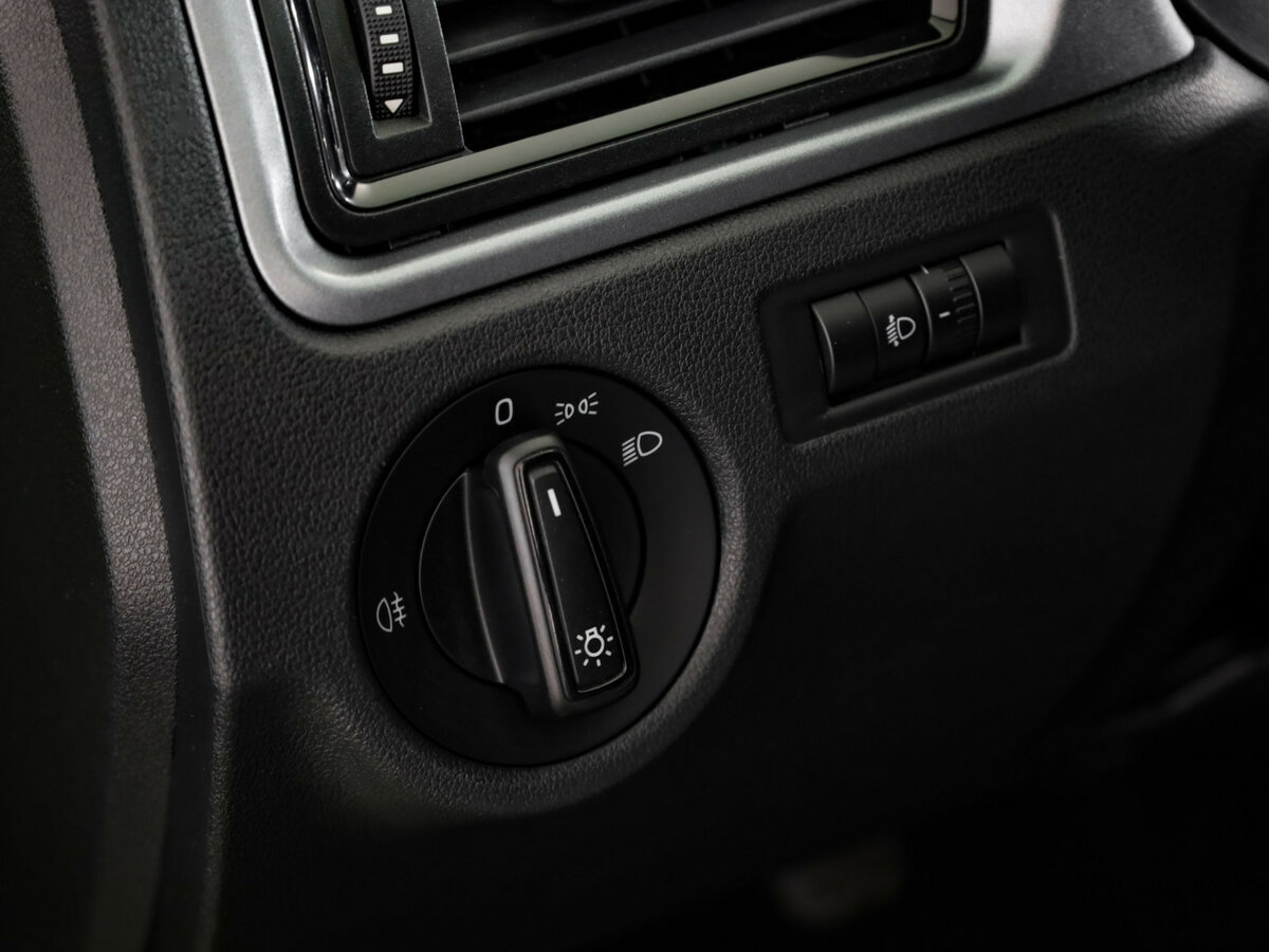 Skoda Rapid б/у, 2018, Механическая. Фото: #11