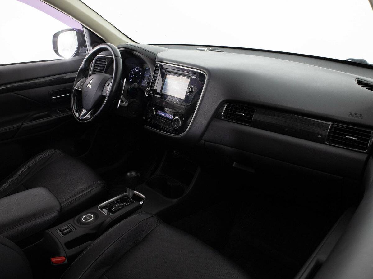 Mitsubishi Outlander б/у, 2016, Вариатор. Фото: #11