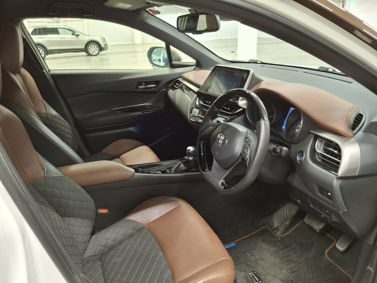 Toyota C-HR б/у, 2019, Вариатор. Фото: #15