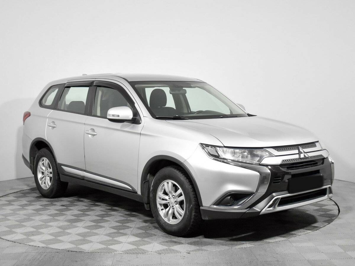 Mitsubishi Outlander б/у, 2018, Вариатор. Фото: #2