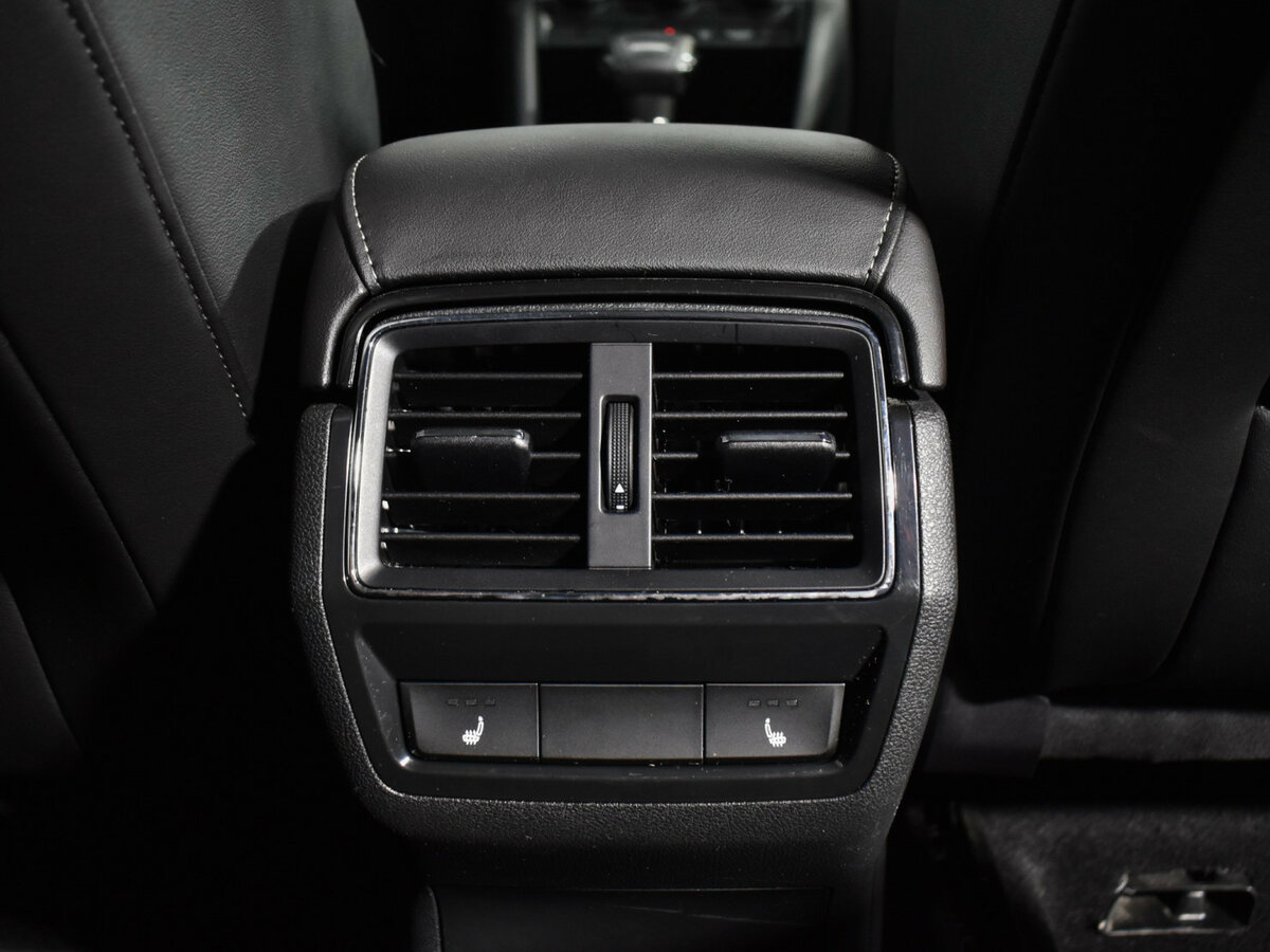 Skoda Karoq б/у, 2021, Автоматическая. Фото: #17