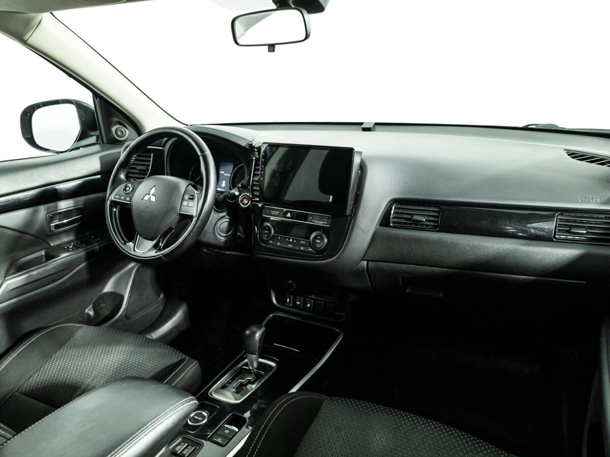 Mitsubishi Outlander б/у, 2018, Вариатор. Фото: #8